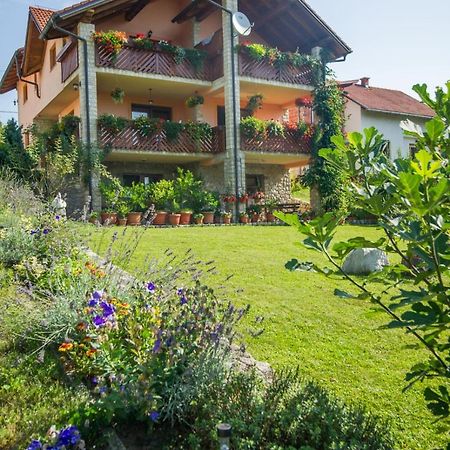 Guest House Nena Rastoke Слунь Екстер'єр фото